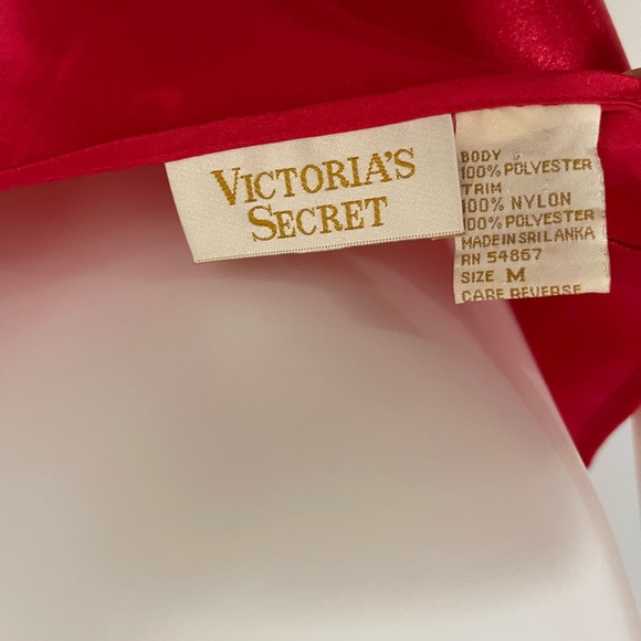M Vs Victoria’s Secret 1990’s Vintage Gold Label satin & lace red long slip gown - Picture 8 of 9